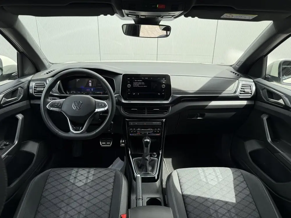 Volkswagen T-Cross 1.5 TSI R-Line Carplay Camera Led Acc Tre uit 2025, foto 9