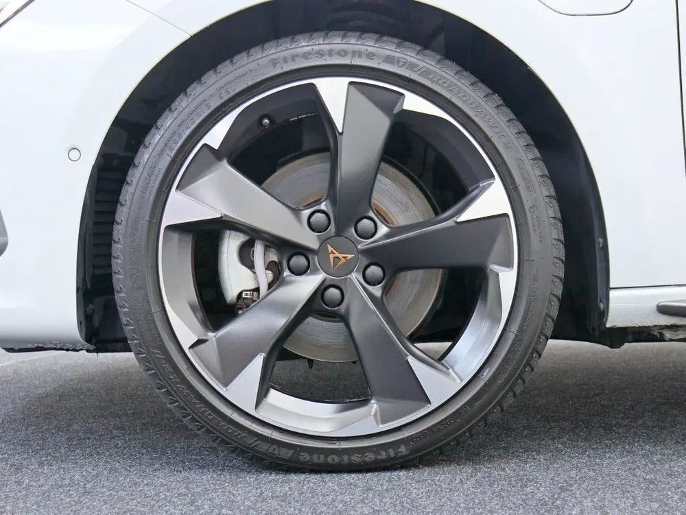 Cupra Leon 1.4 e-Hybrid Business uit 2024, foto 7