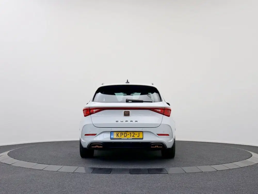 Cupra Leon 1.4 e-Hybrid Business uit 2024, foto 9