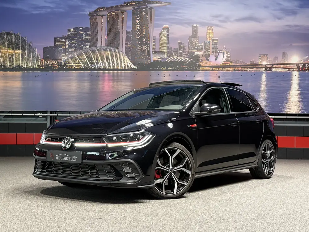 Volkswagen Polo 2.0 TSI GTI Keyless|Panorama|Camera|DCC uit 2022