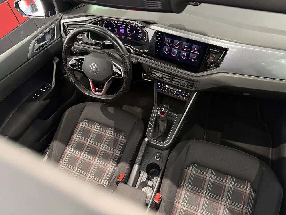 Volkswagen Polo 2.0 TSI GTI Keyless|Panorama|Camera|DCC uit 2022, foto 15