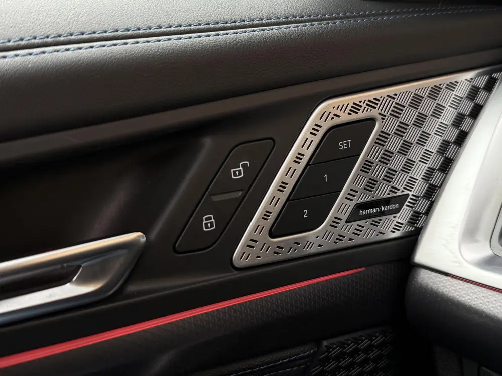 BMW X1 sDrive18i M-sport PANO uit 2022, foto 11