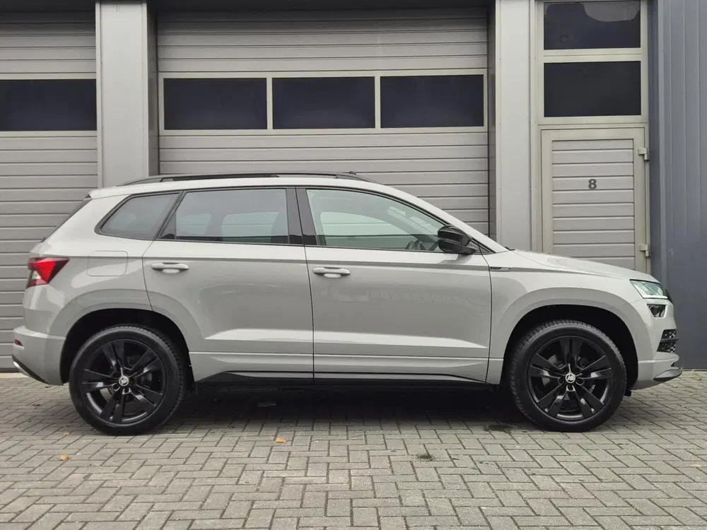 Skoda Karoq 1.5 TSI ACT Sportline Business Virtual uit 2020, foto 4