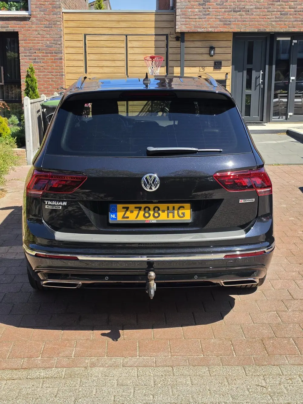 Volkswagen Tiguan Allspace Tiguan 2.0 TSI 220pk 4MOTION 7-DSG 2019 Zwart uit 2019, foto 9