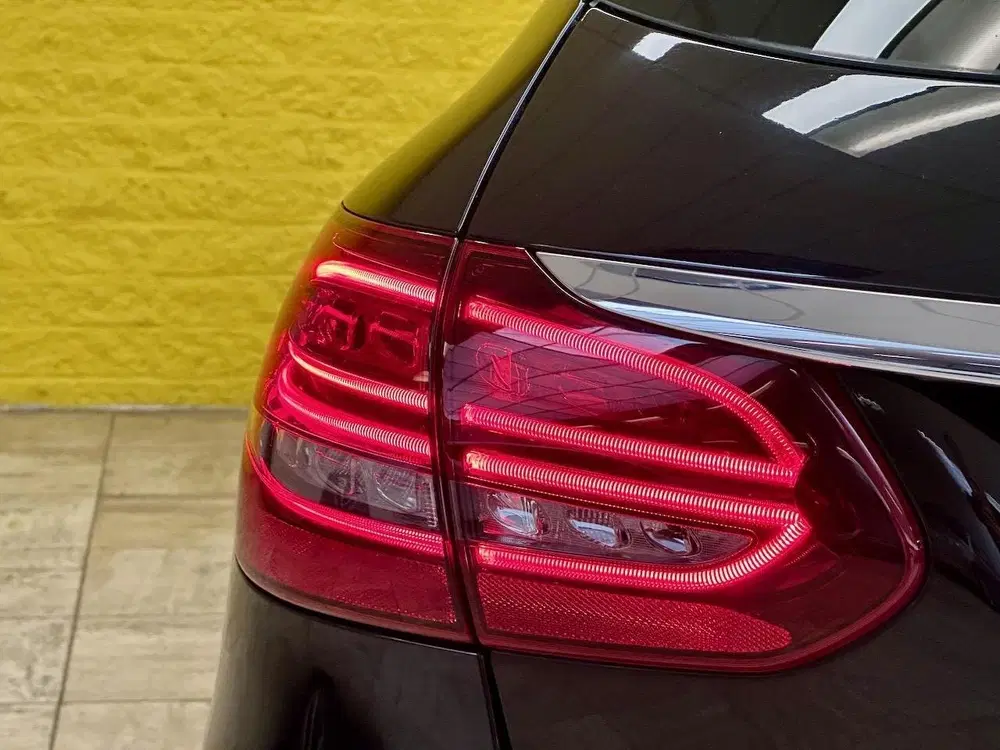 Mercedes-Benz C-Klasse 160 Bus. Solution AMG Limited uit 2019, foto 14