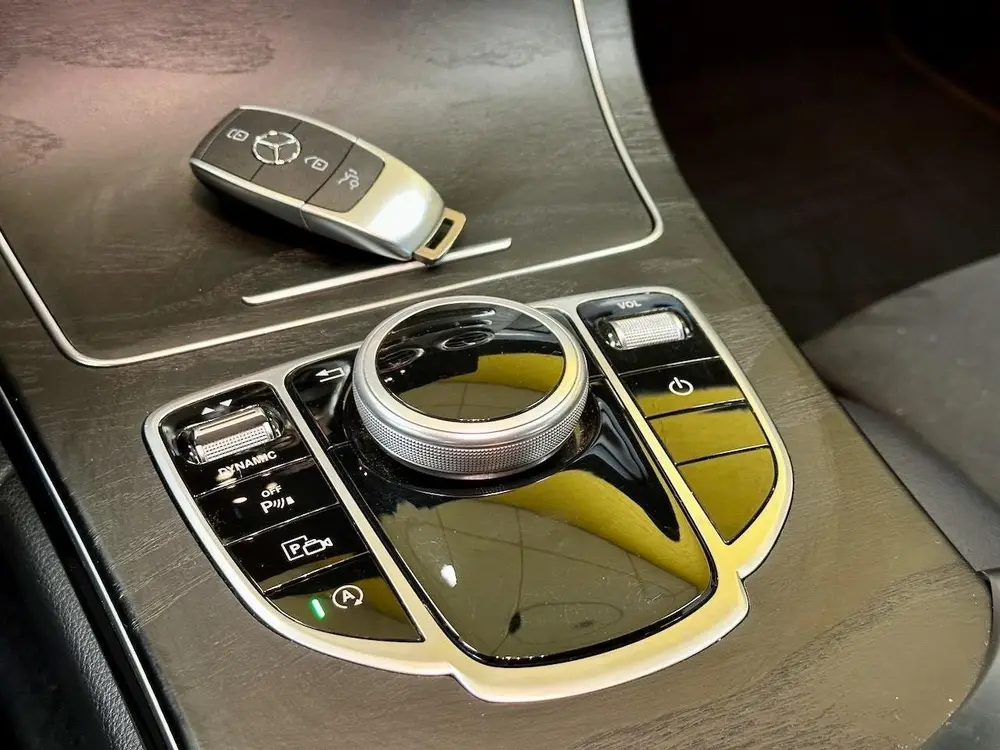 Mercedes-Benz C-Klasse 160 Bus. Solution AMG Limited uit 2019, foto 7