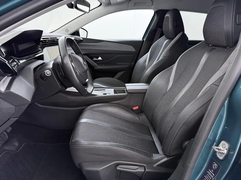 Peugeot 308 1.6 Plug-in Hybrid 180 Allure PHEV uit 2023, foto 17