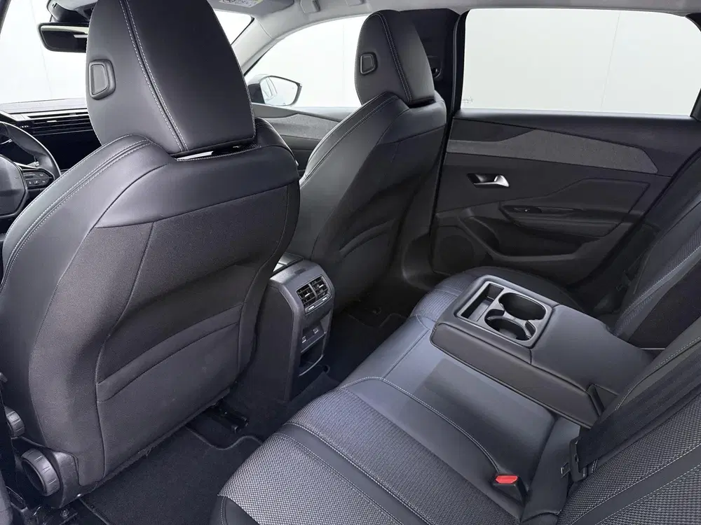 Peugeot 308 1.6 Plug-in Hybrid 180 Allure PHEV uit 2023, foto 19