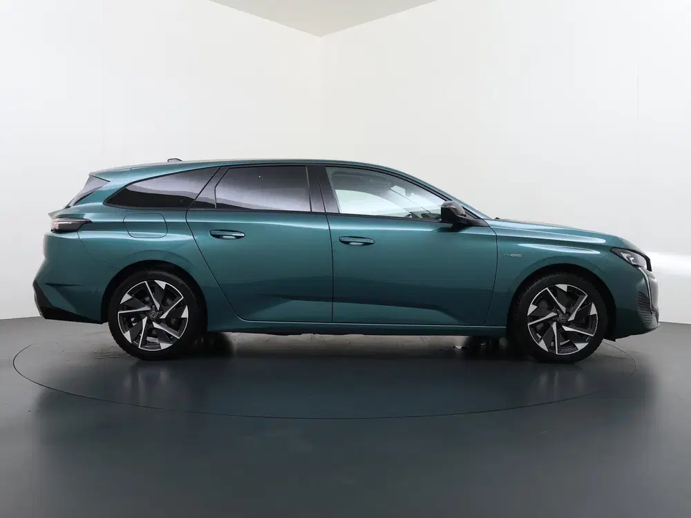 Peugeot 308 1.6 Plug-in Hybrid 180 Allure PHEV uit 2023, foto 9