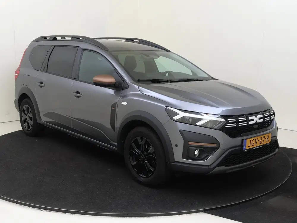 Dacia Jogger 1.6 Hybrid 140 Extreme 7p. uit 2025, foto 2