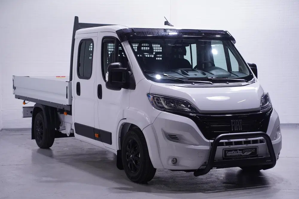 Fiat Ducato 2.2 Mjet 140 pk Dubbel Cabine 7p Black&Whi uit 2024, foto 2