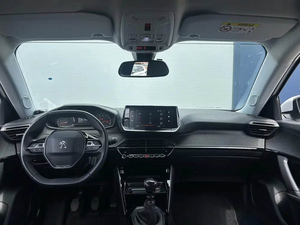 Peugeot 2008 1.2 PureTech Allure uit 2021, foto 10