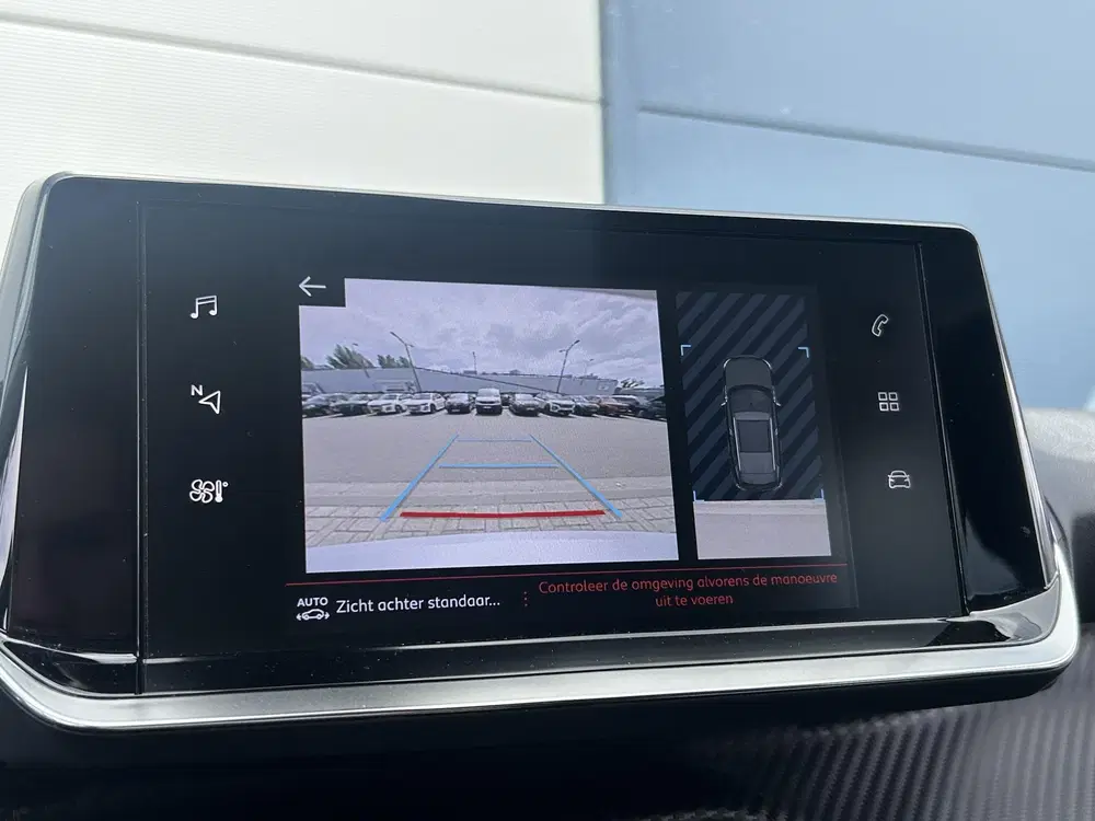Peugeot 2008 1.2 PureTech Allure uit 2021, foto 15