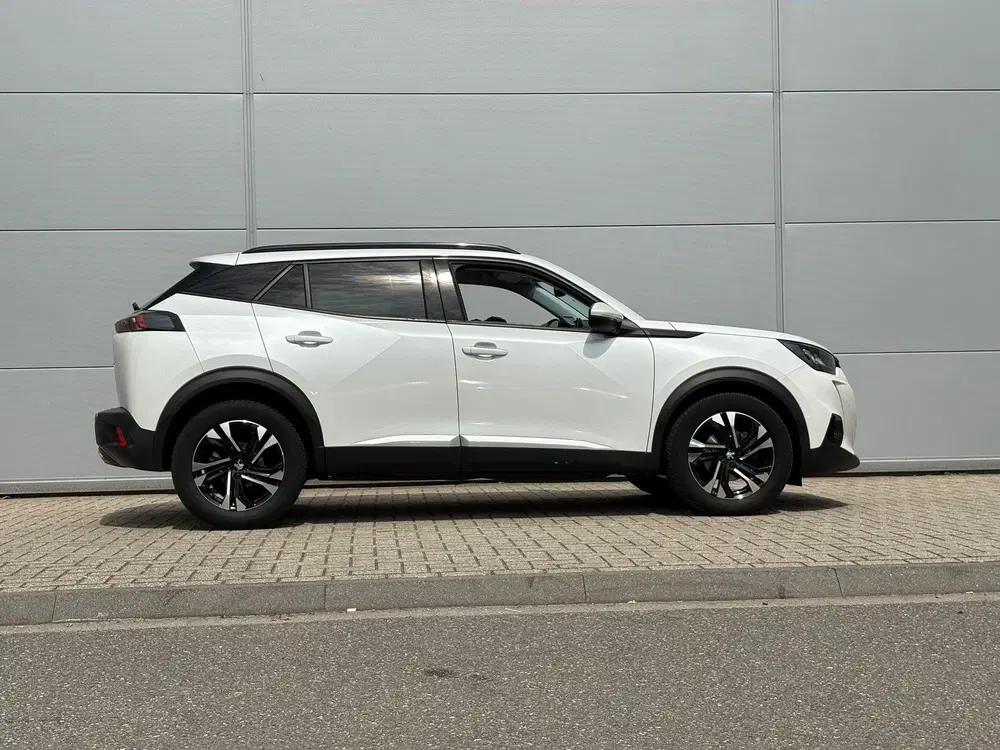 Peugeot 2008 1.2 PureTech Allure uit 2021, foto 7