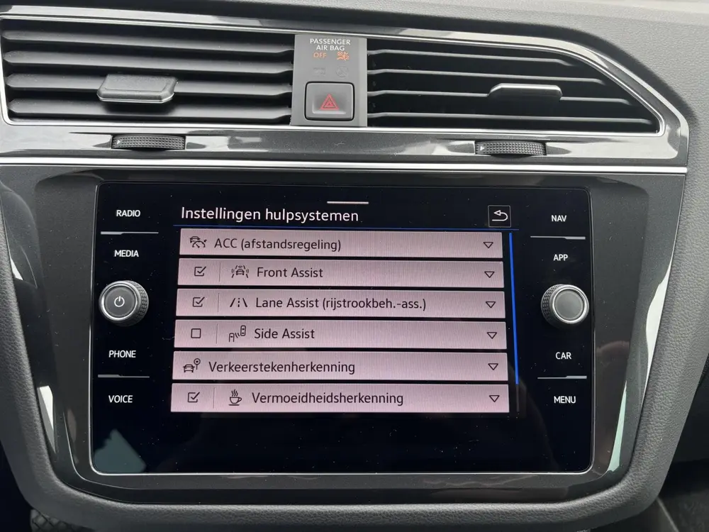 Volkswagen Tiguan 1.4 TSI eHybrid Business+ keyless camera uit 2022, foto 20