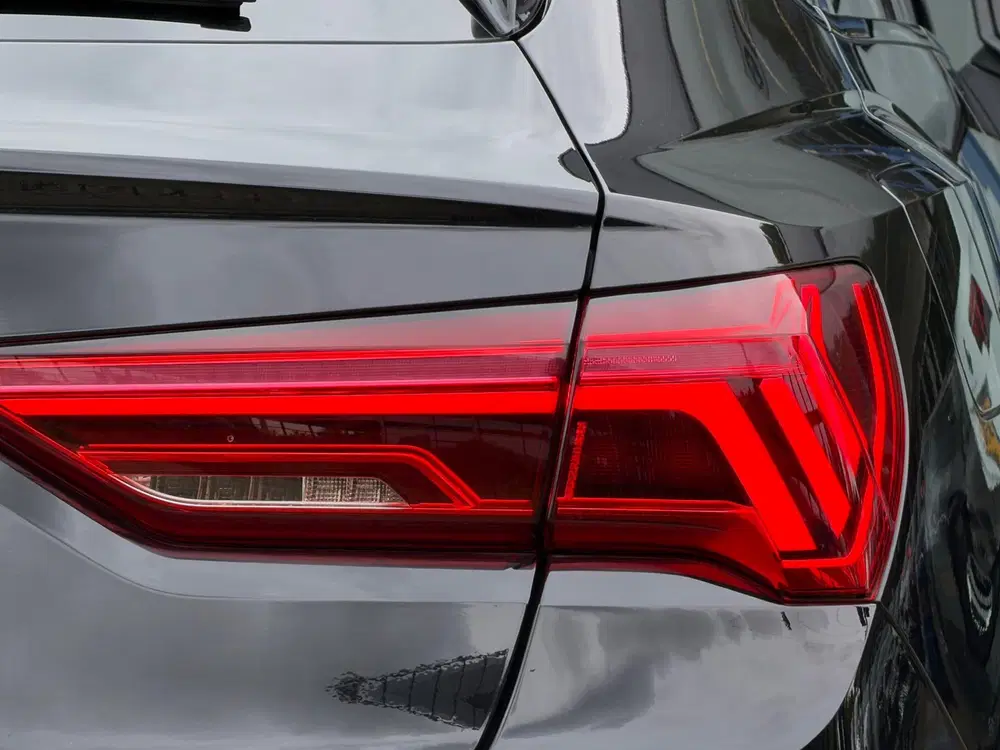 Audi Q3 35 TFSI S LINE uit 2021, foto 10
