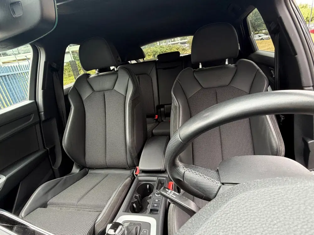 Audi Q3 35 TFSI S LINE uit 2021, foto 12