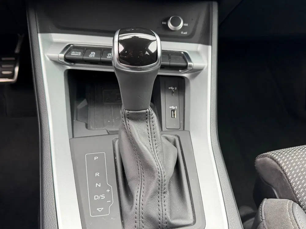 Audi Q3 35 TFSI S LINE uit 2021, foto 20