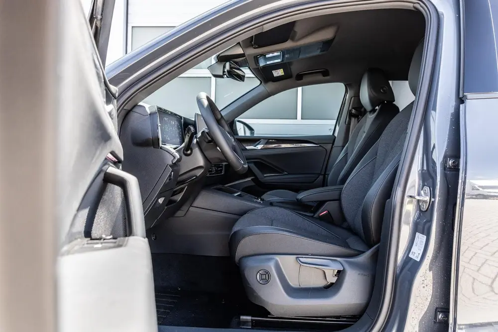 Volkswagen Tiguan 1.5 eHybrid 204pk DSG Life Edition | Trekh uit 2026, foto 12