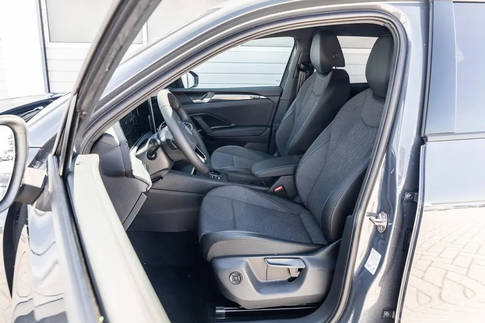 Volkswagen Tiguan 1.5 eHybrid 204pk DSG Life Edition | Trekh uit 2026, foto 4