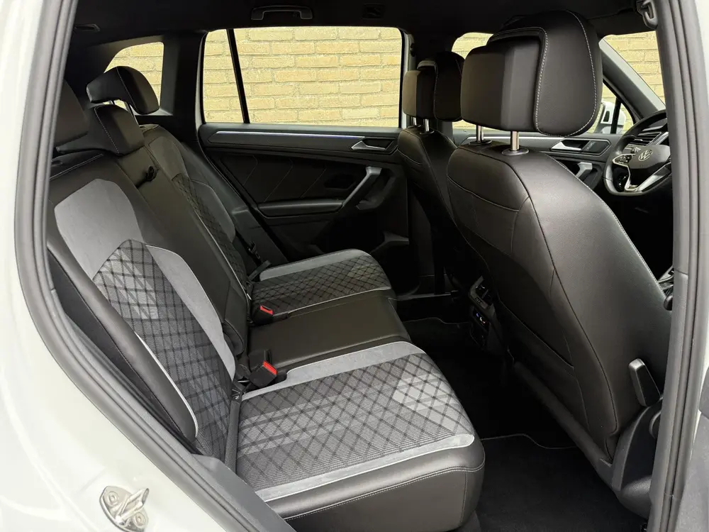 Volkswagen Tiguan 1.4 TSI eHybrid R-Line Business+ | Trekhaa uit 2022, foto 17