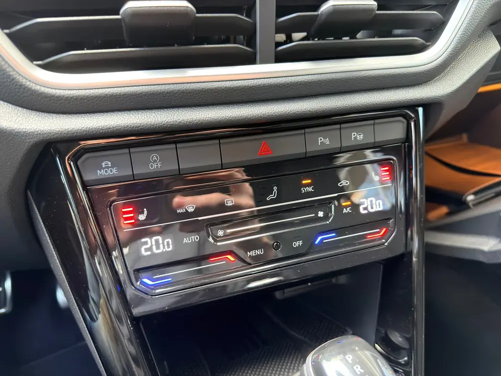 Volkswagen T-Roc 1.5 TSI R-Line Acc, Trekhaak, All Season ba uit 2025, foto 10