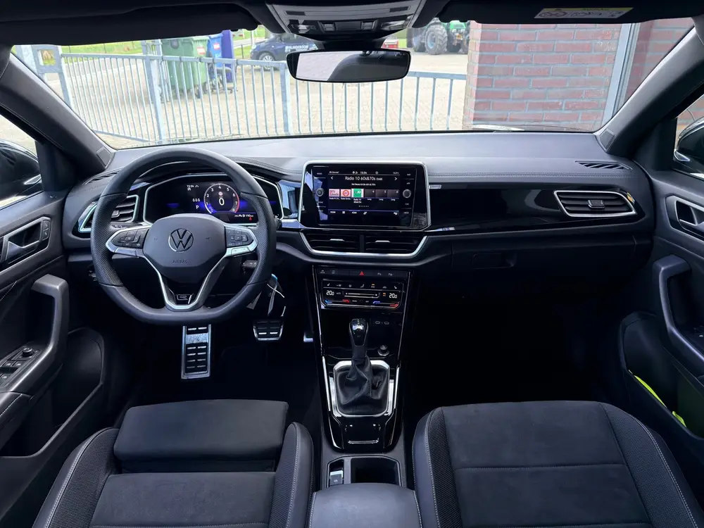 Volkswagen T-Roc 1.5 TSI R-Line Acc, Trekhaak, All Season ba uit 2025, foto 2