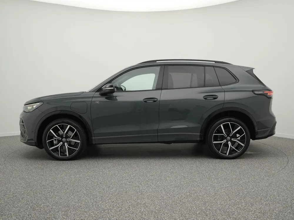 Volkswagen Tiguan R-Line 1.5 eHybrid 204 PK | Matrix LED IQ uit 2025, foto 15
