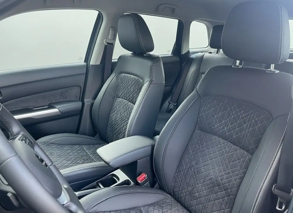 Suzuki Vitara 1.4 Boosterjet Smart Hybrid Style AUTOMAAT uit 2026, foto 8