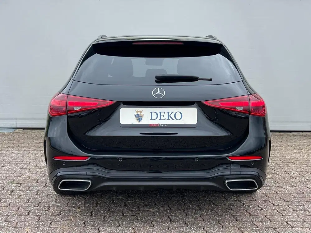 Mercedes-Benz C-Klasse 300e uit 2023, foto 17