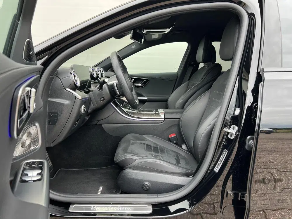 Mercedes-Benz C-Klasse 300e uit 2023, foto 4