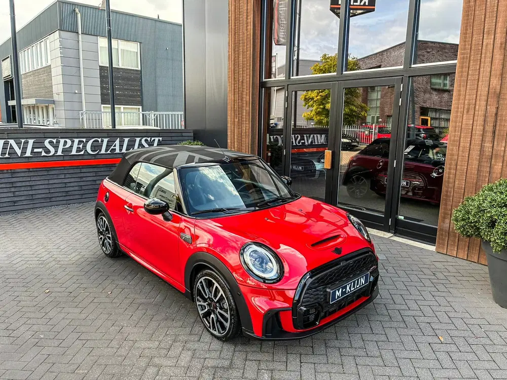 Mini Cabrio 2.0 Cooper S John Cooper Works F1 aut uit 2023, foto 2