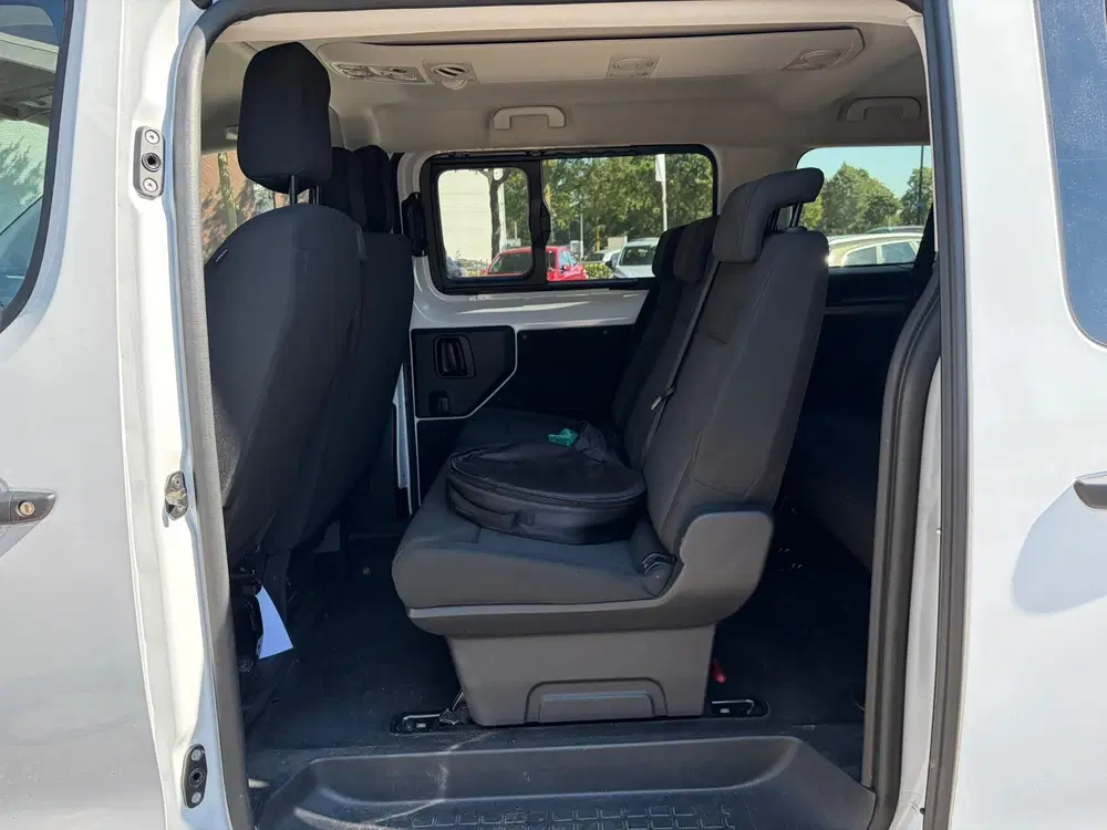Peugeot Expert Long 75 kWh L3 9pl uit 2025, foto 12