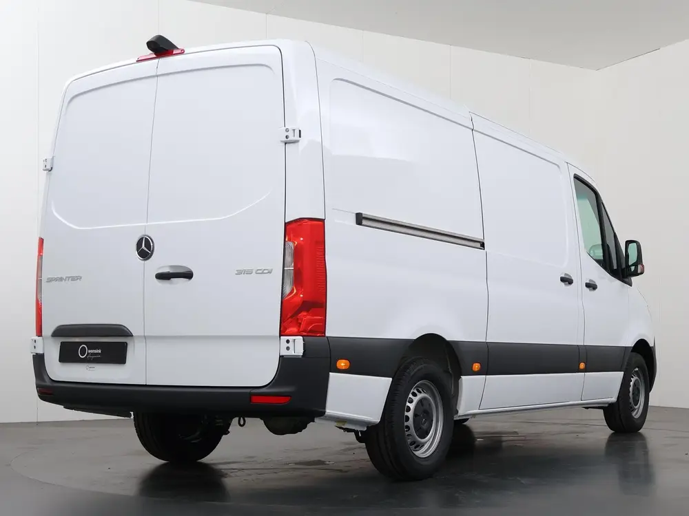 Mercedes-Benz Sprinter 315 CDI uit 2024, foto 3