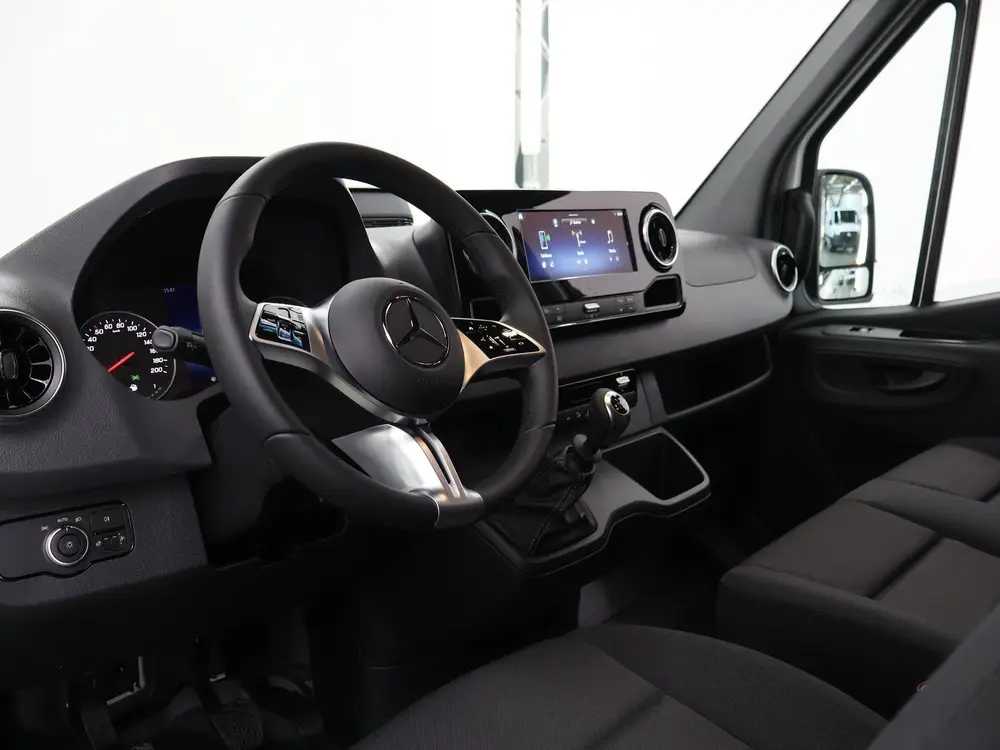 Mercedes-Benz Sprinter 315 CDI uit 2024, foto 8