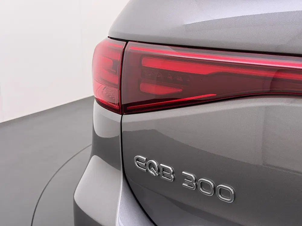 Mercedes-Benz EQB EQB 300 4Matic AMG NIEUW MODEL uit 2025, foto 2
