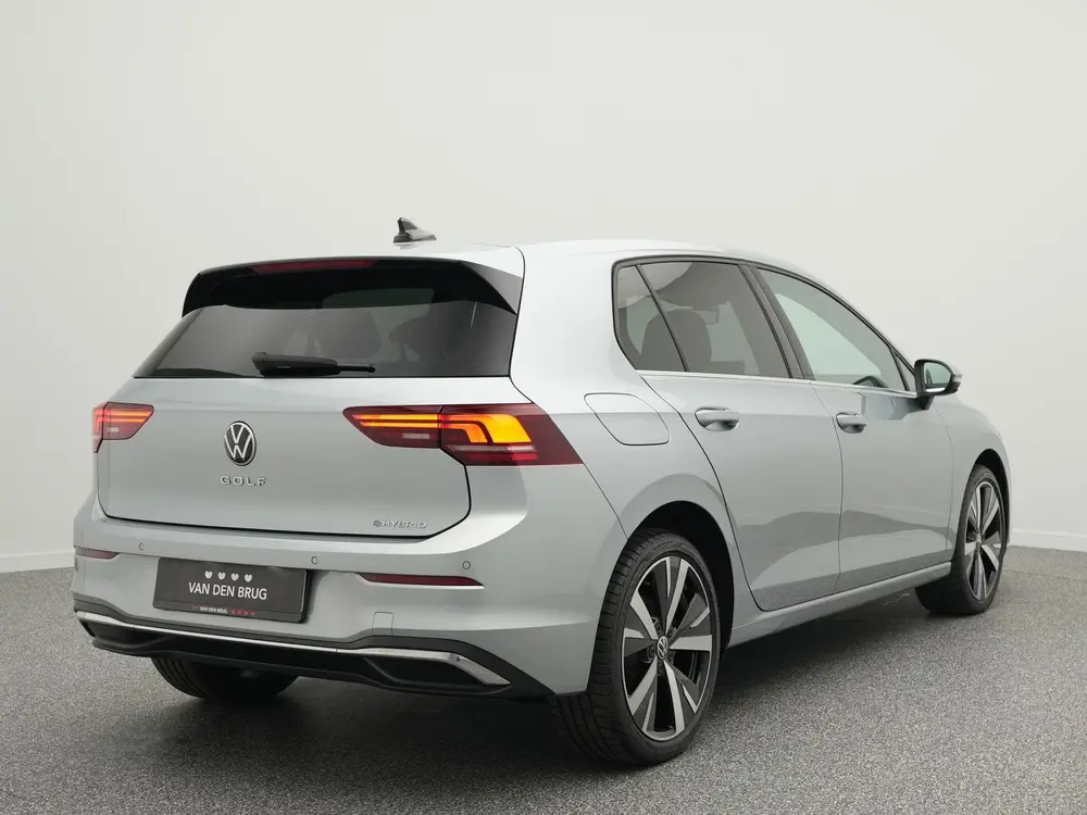 Volkswagen Golf Style Edition 1.5 eHybrid 204 PK | LED Plus uit 2025, foto 2