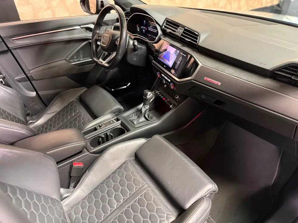 Audi RS Q3 TFSI RSQ3 uit 2021, foto 11