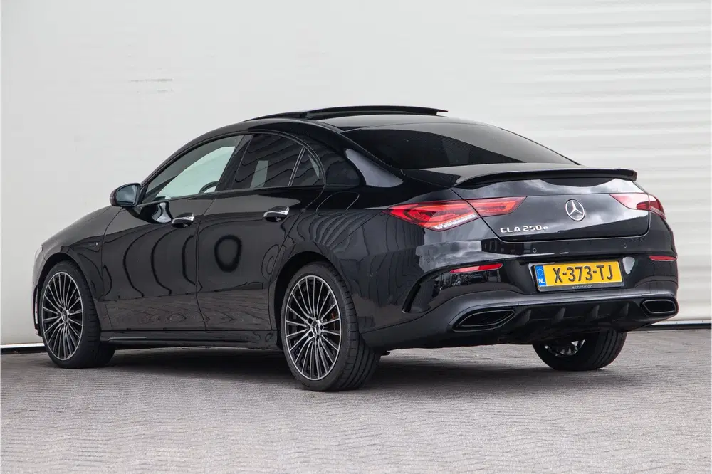 Mercedes-Benz CLA 250 e AMG Premium uit 2021, foto 11