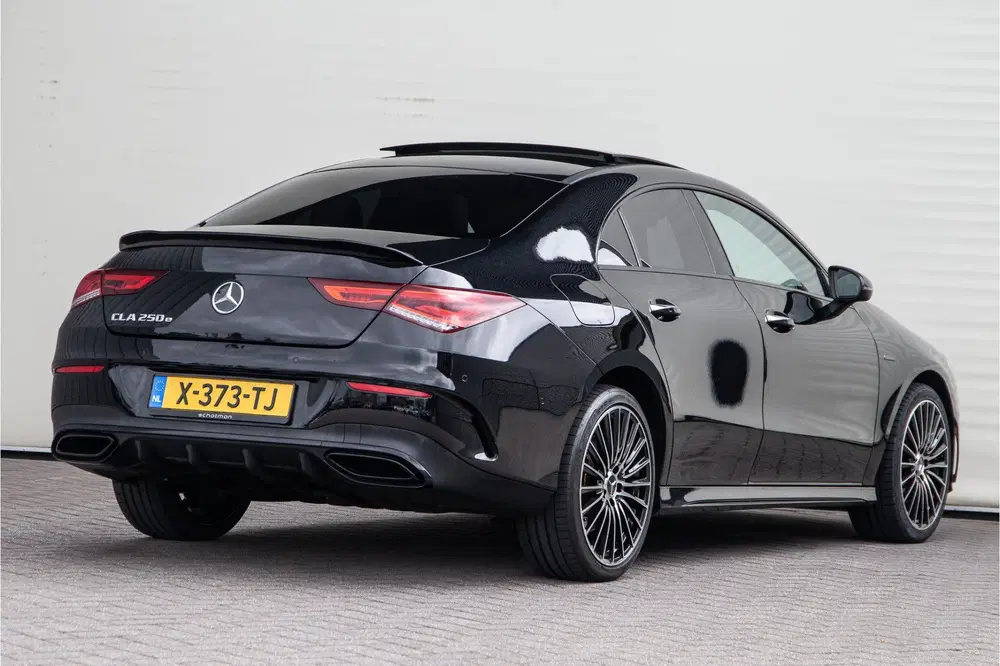 Mercedes-Benz CLA 250 e AMG Premium uit 2021, foto 2