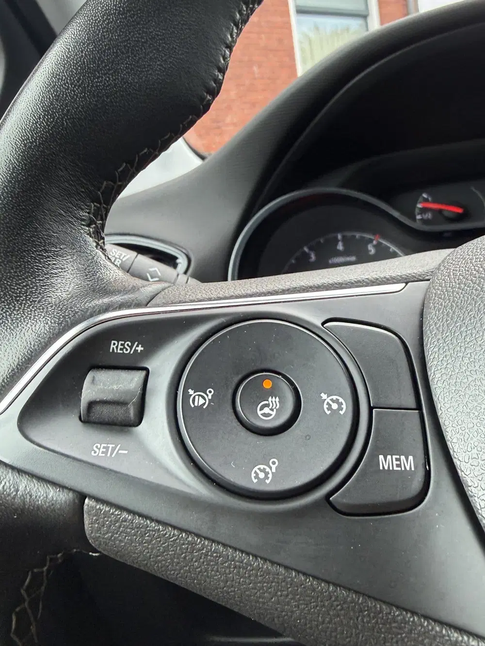 Opel Crossland 1.2 Turbo Elegance. uit 2024, foto 16