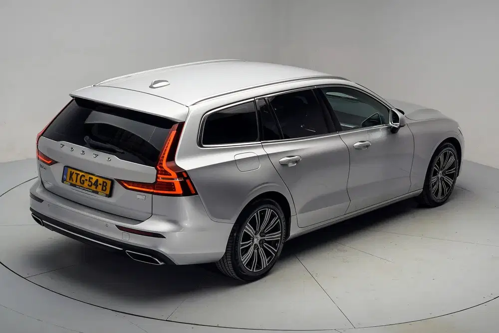 Volvo V60 2.0 T6 AWD Recharge Inscription Expression uit 2021, foto 14