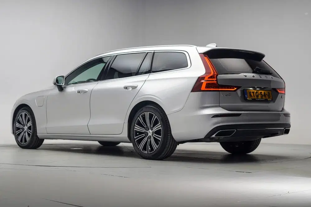 Volvo V60 2.0 T6 AWD Recharge Inscription Expression uit 2021, foto 3