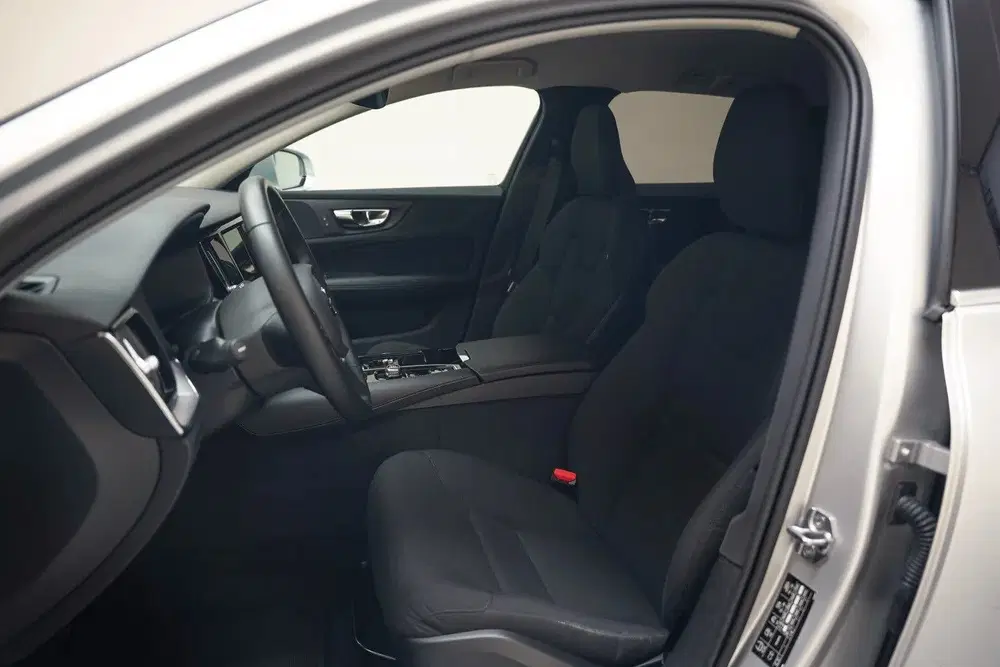 Volvo V60 2.0 T6 AWD Recharge Inscription Expression uit 2021, foto 9