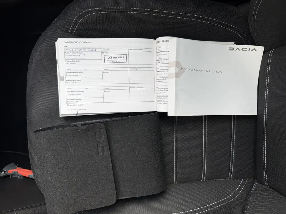 Dacia Sandero 1.0 TCe 90 Journey uit 2024, foto 5