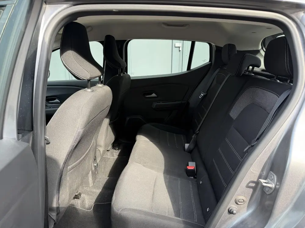 Dacia Sandero 1.0 TCe 90 Journey uit 2024, foto 7