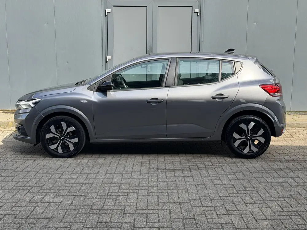 Dacia Sandero 1.0 TCe 90 Journey uit 2024, foto 8