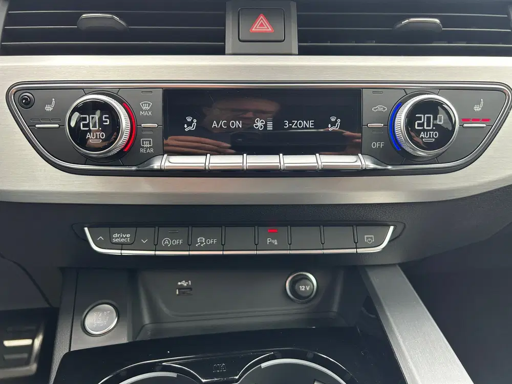 Audi A4 35 TFSI S edition Competition 1e EIG NL-Au uit 2022, foto 15