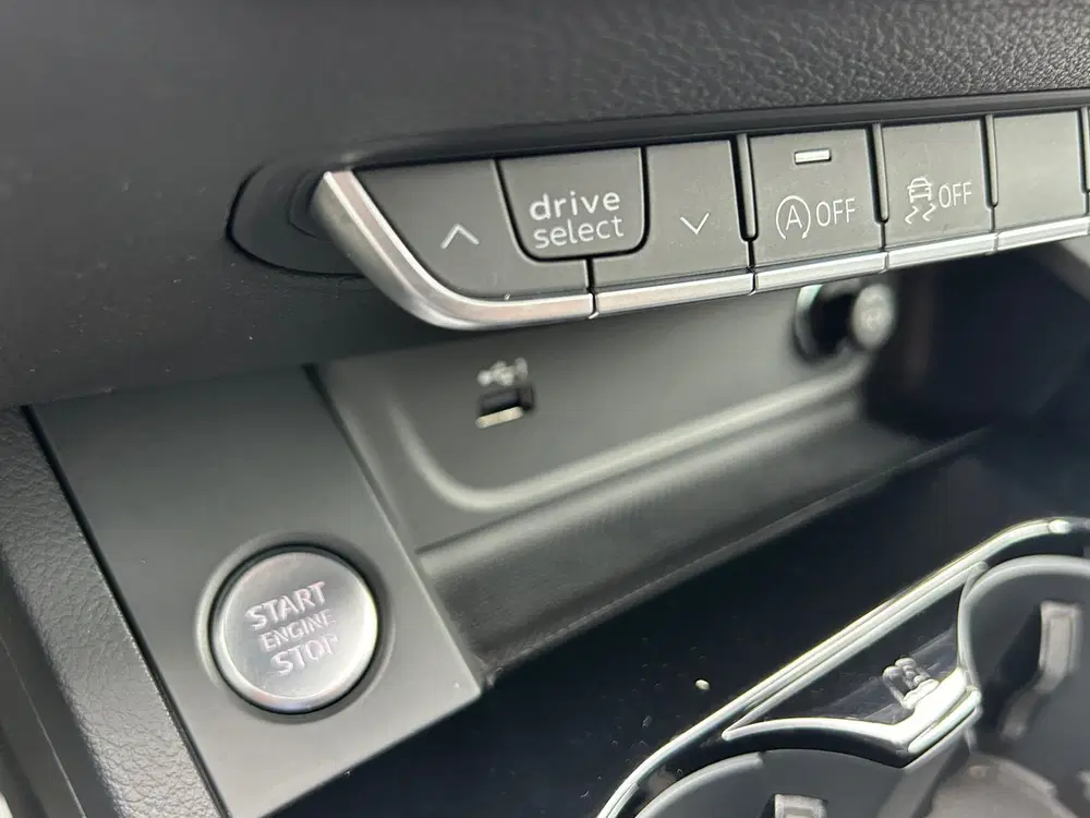 Audi A4 35 TFSI S edition Competition 1e EIG NL-Au uit 2022, foto 16