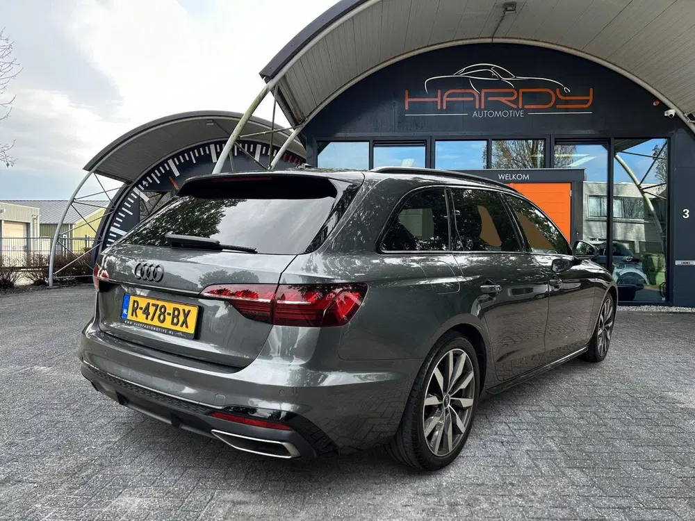 Audi A4 35 TFSI S edition Competition 1e EIG NL-Au uit 2022, foto 3